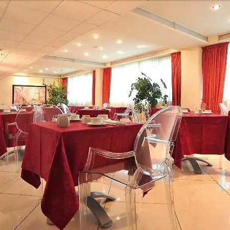 Inn Hotel Hotel