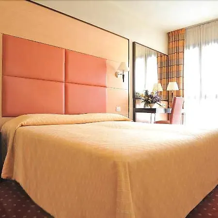 Inn Hotel