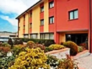 מלון Inn Hotel